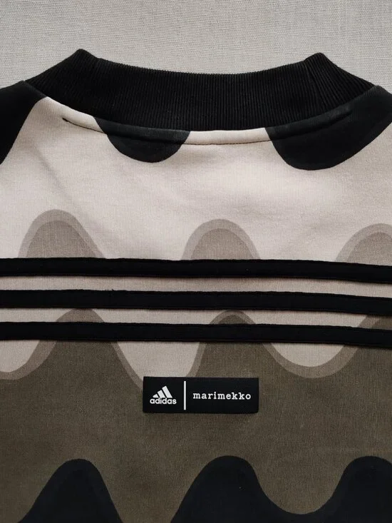 Adidas x Marimekko Laine Wave Print Cropped Sweatshirt - Green/Beige - Size L - Picture 7 of 14